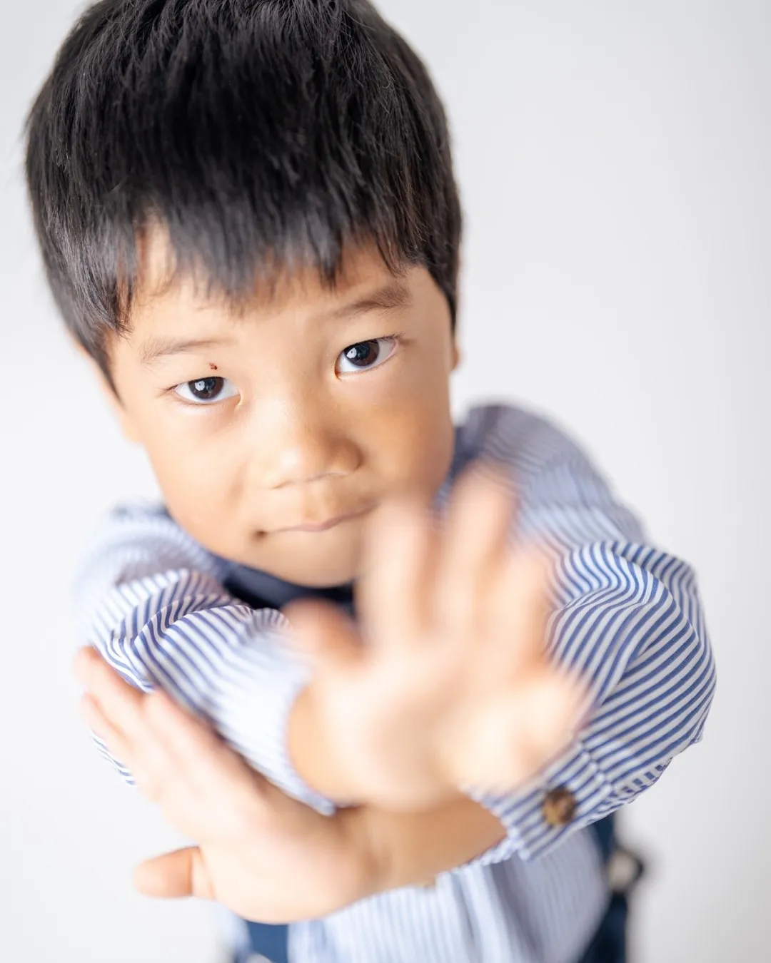 お宮参りの撮影で新生児に触れると、ウチの子どもたちが産まれた...